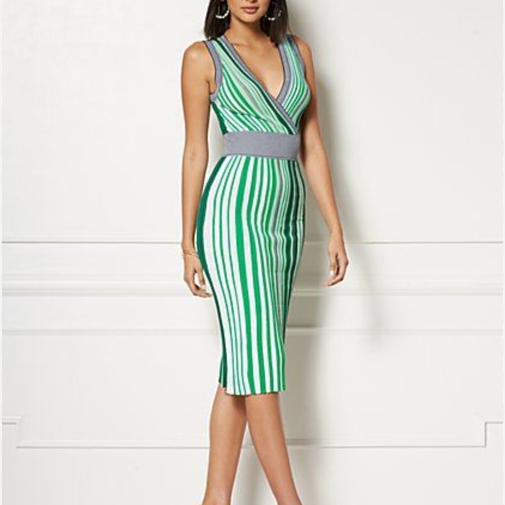 Eva Mendes Green and White Sheath Maxi Dress